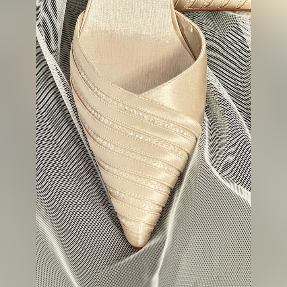 Caparros Cream Heels
